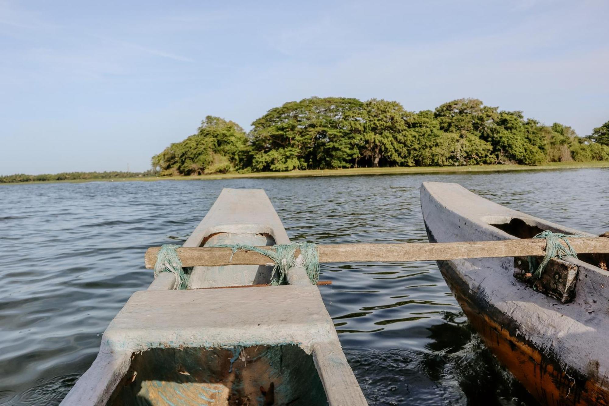 Saffron Lake Yala ทิซซามาฮารามา ภายนอก รูปภาพ